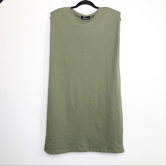 PIECES olive green padded shoulder mini T-shirt dress. - Picture 7 of 11